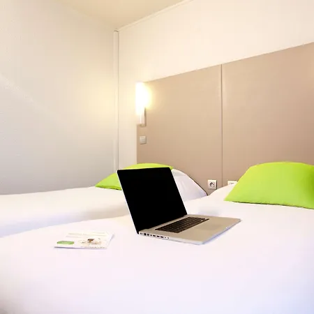 Campanile Lille - סקלן