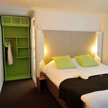 Campanile Lille - מלון סקלן