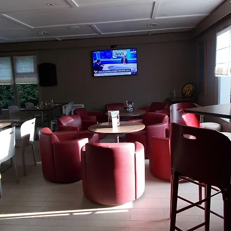 מלון Campanile Lille -