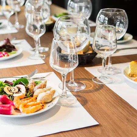 Campanile Lille - 3* סקלן