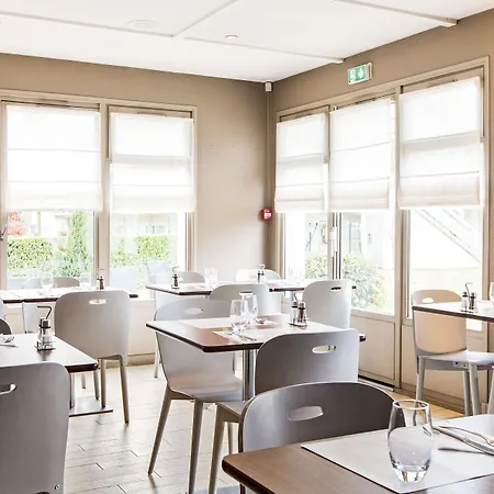 Hotel Campanile Lille - 3*