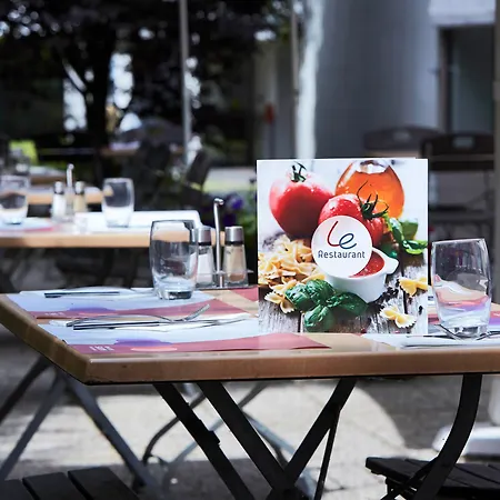 מלון Campanile Lille - סקלן