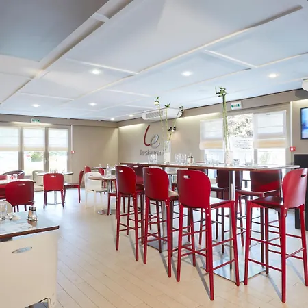 מלון Campanile Lille -