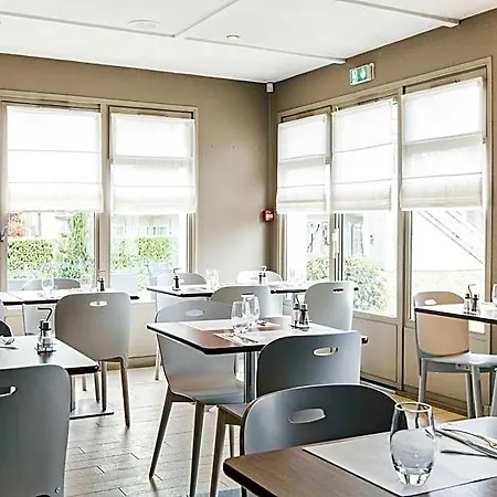 Campanile Lille - 3* Seclin