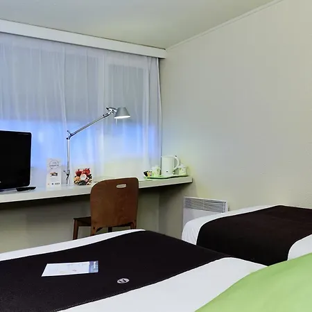 Campanile Lille - فندق 3*